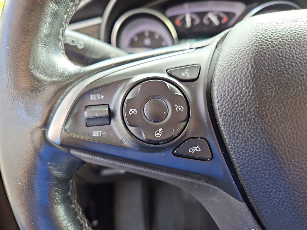 Used 2019 Buick Envision Essence AWD/4WD image 11