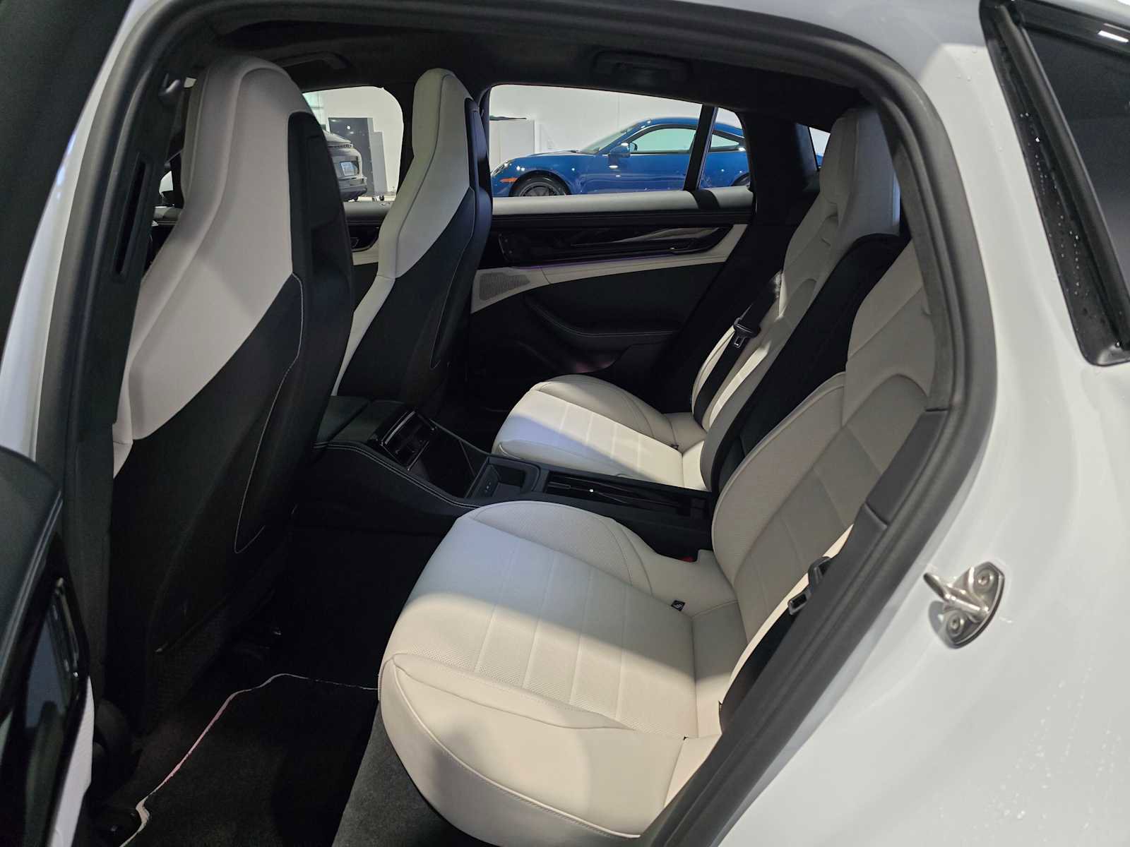 Used 2025 Porsche Panamera GTS image 25