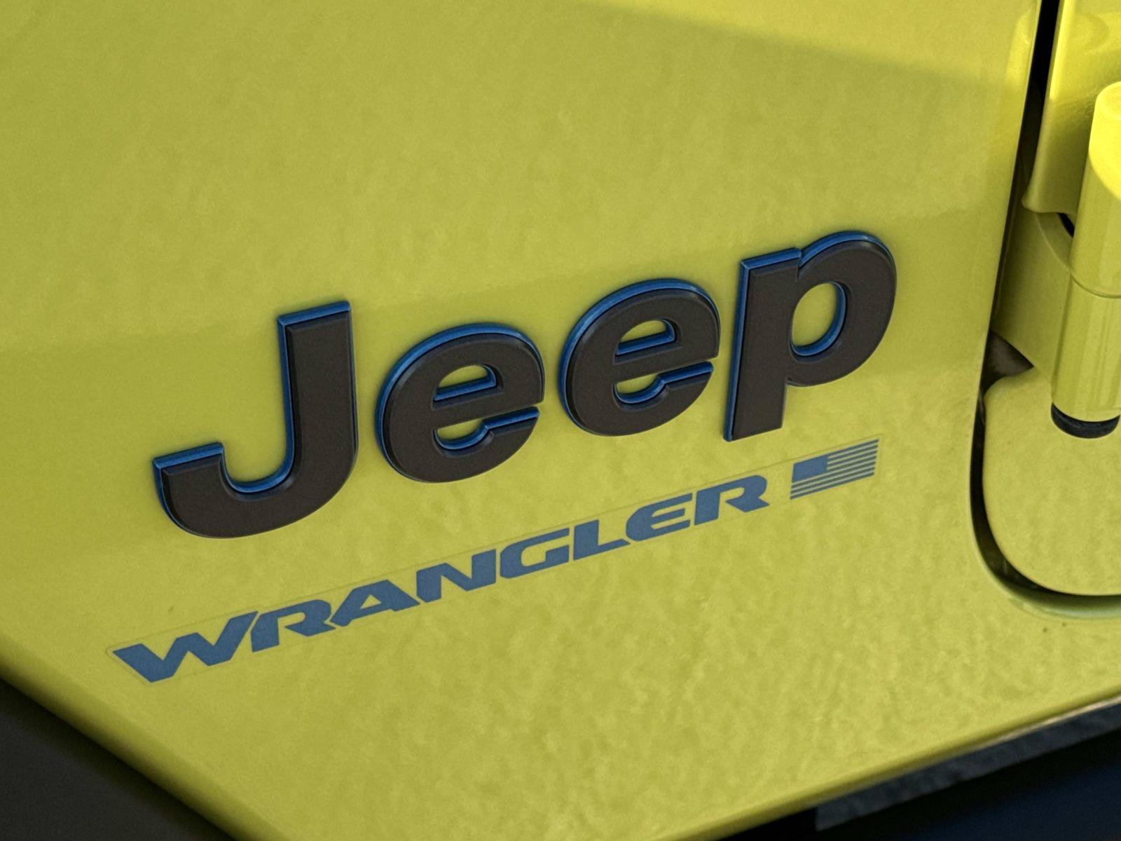 Used 2023 Jeep Wrangler Unlimited w/ Cold Weather Group AWD/4WD image 6