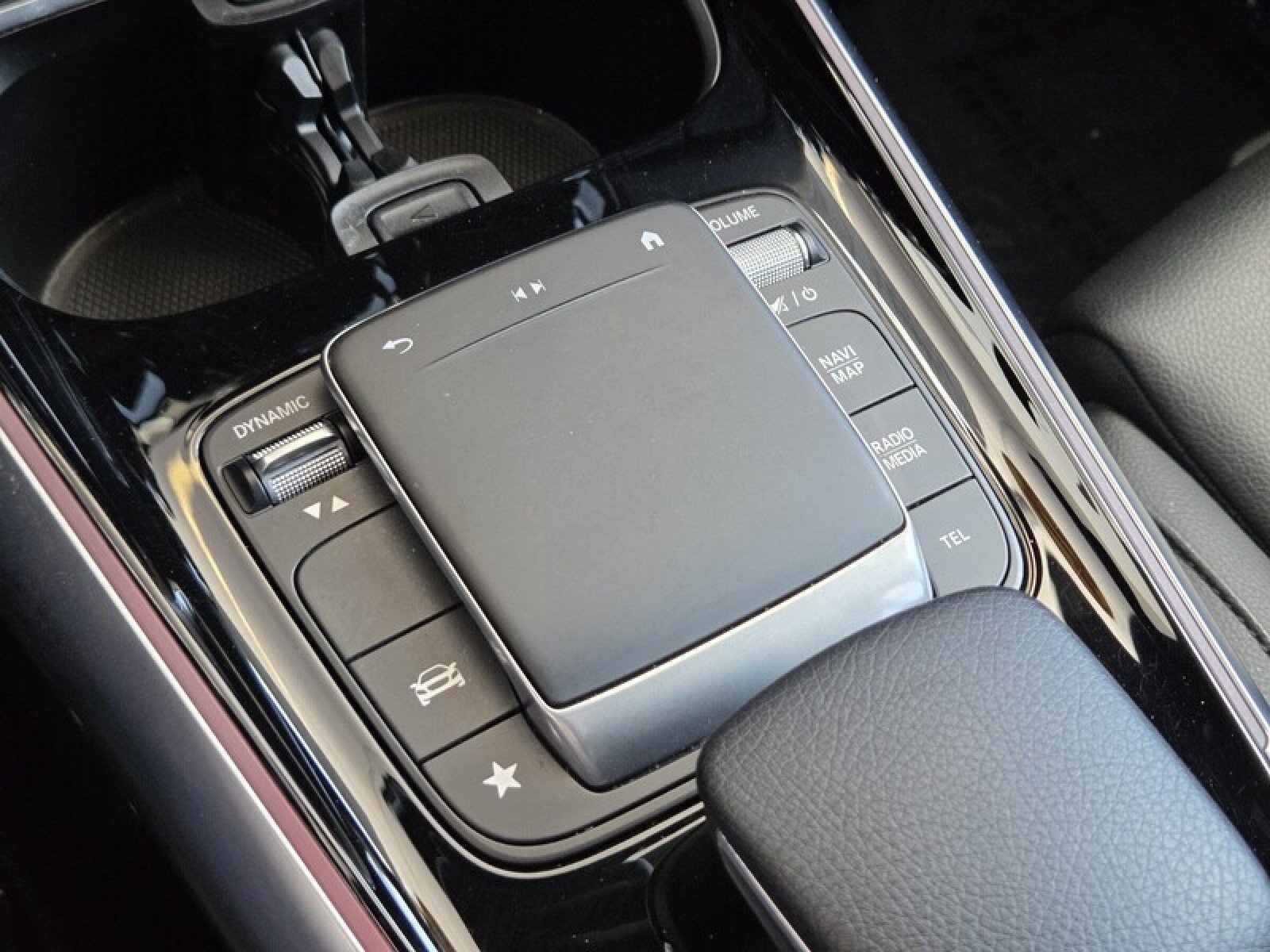 Certified 2023 Mercedes-Benz GLA 250 image 33