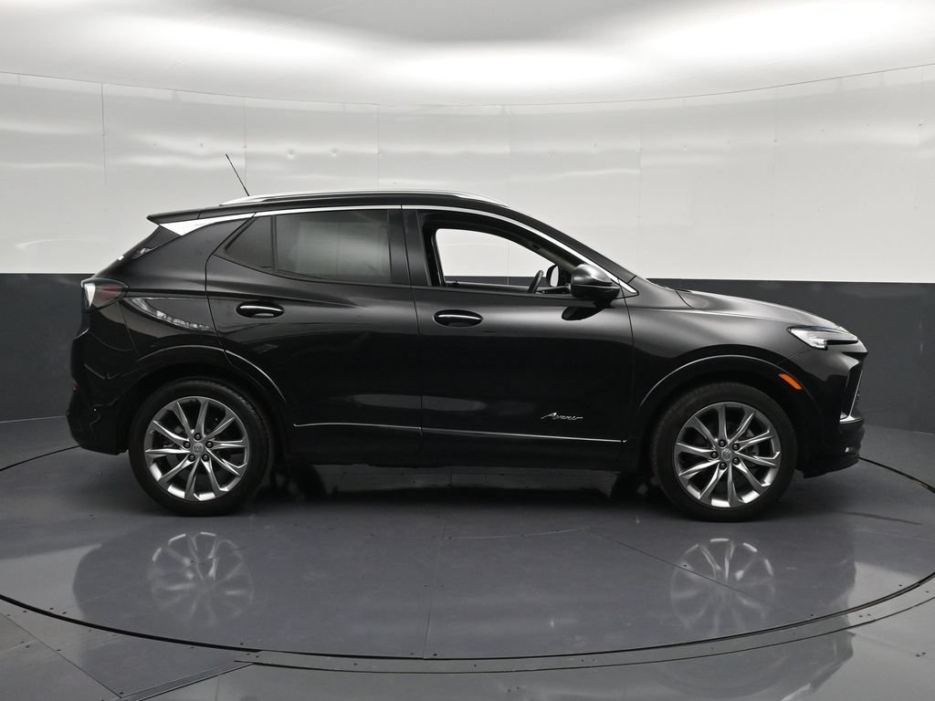 Used 2024 Buick Encore GX Avenir w/ Avenir Technology Package FWD image 4