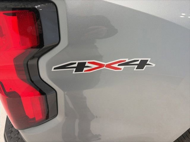 New 2026 Chevrolet Colorado W/T w/ WT Custom Package AWD/4WD image 8