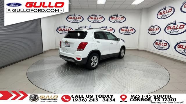 Used 2017 Chevrolet Trax LT w/ LT Convenience Package FWD image 8