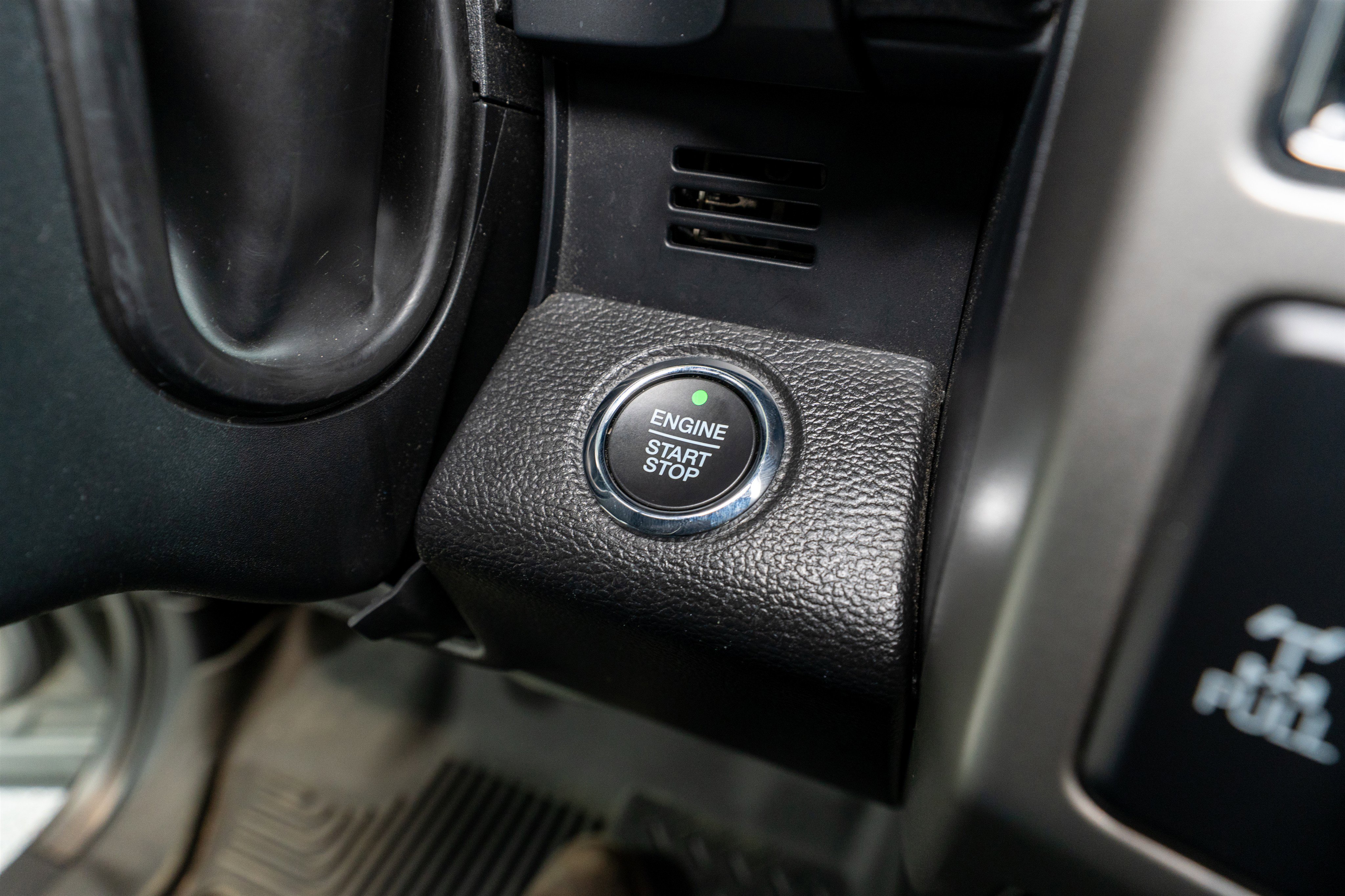 Used 2020 Ford F350 Lariat image 34