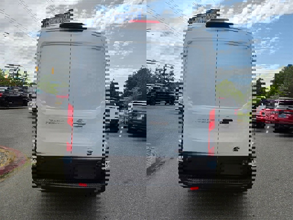 New 2025 Ford Transit 250 148 Medium Roof image 8