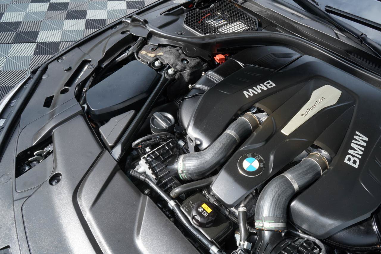 Used 2017 BMW 750i RWD image 77