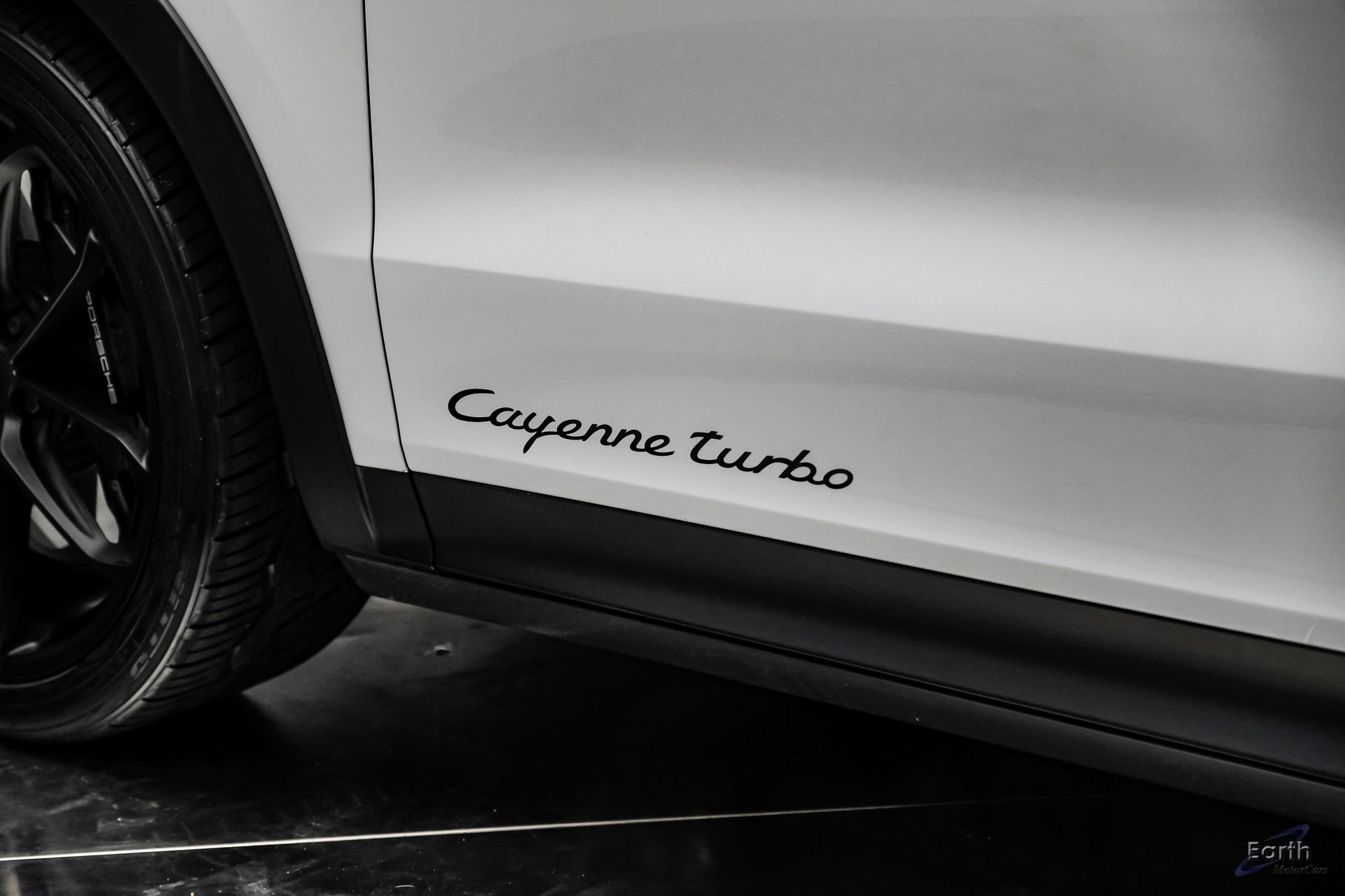 Used 2022 Porsche Cayenne Turbo image 28