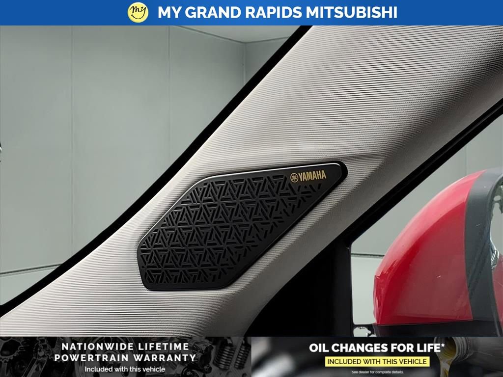 New 2025 Mitsubishi Outlander SE image 25