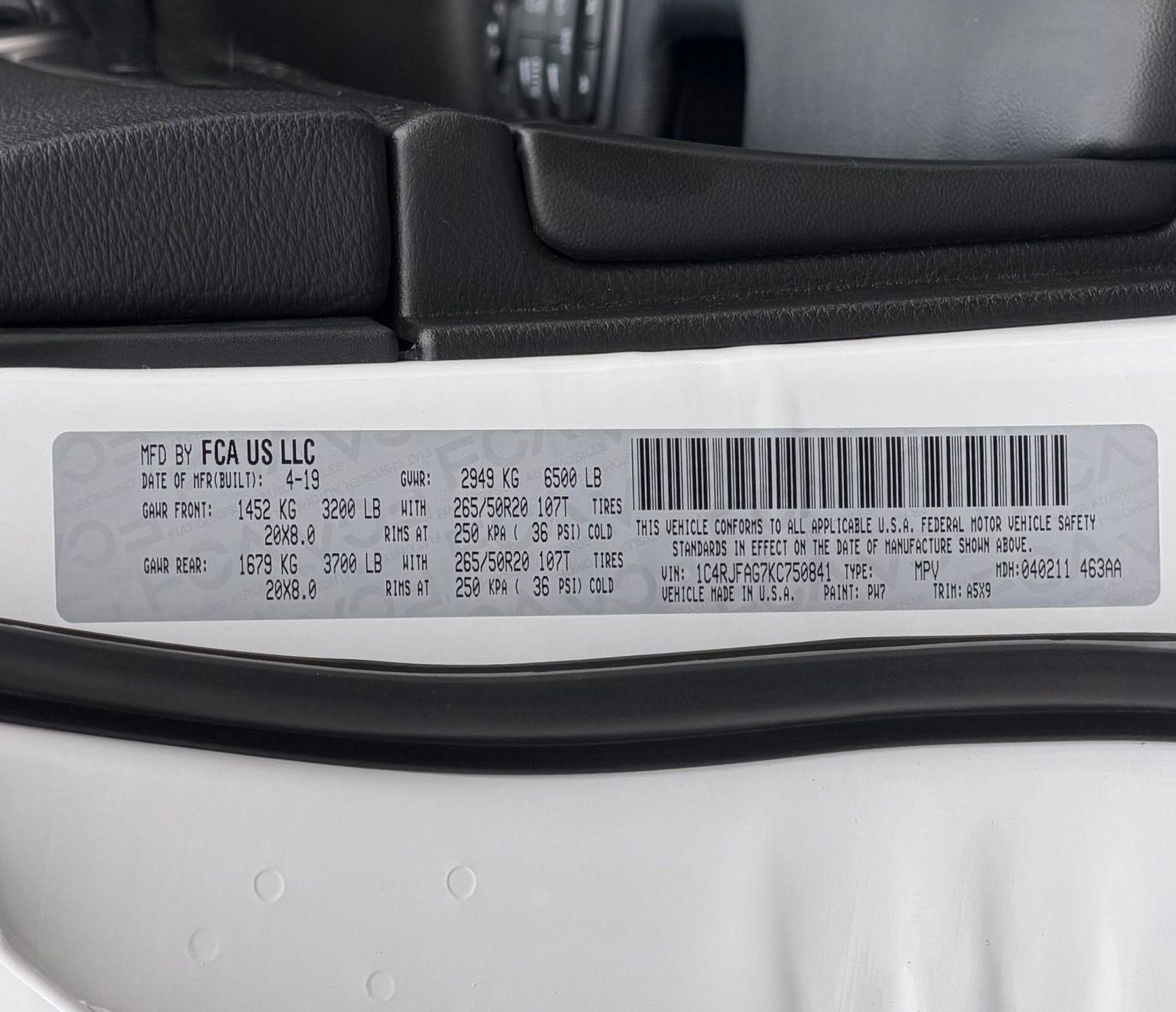 Used 2019 Jeep Grand Cherokee Laredo image 19