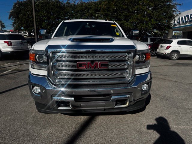Used 2017 GMC Sierra 2500 SLT w/ Duramax Plus Package AWD/4WD image 10
