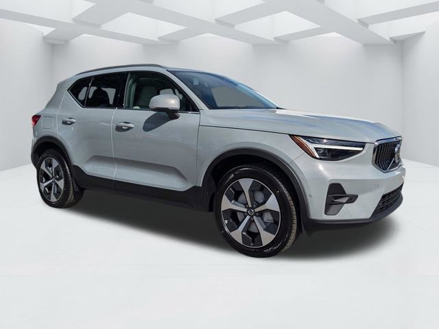 New 2025 Volvo XC40 B5 Plus w/ Protection Package Premier AWD/4WD image 2
