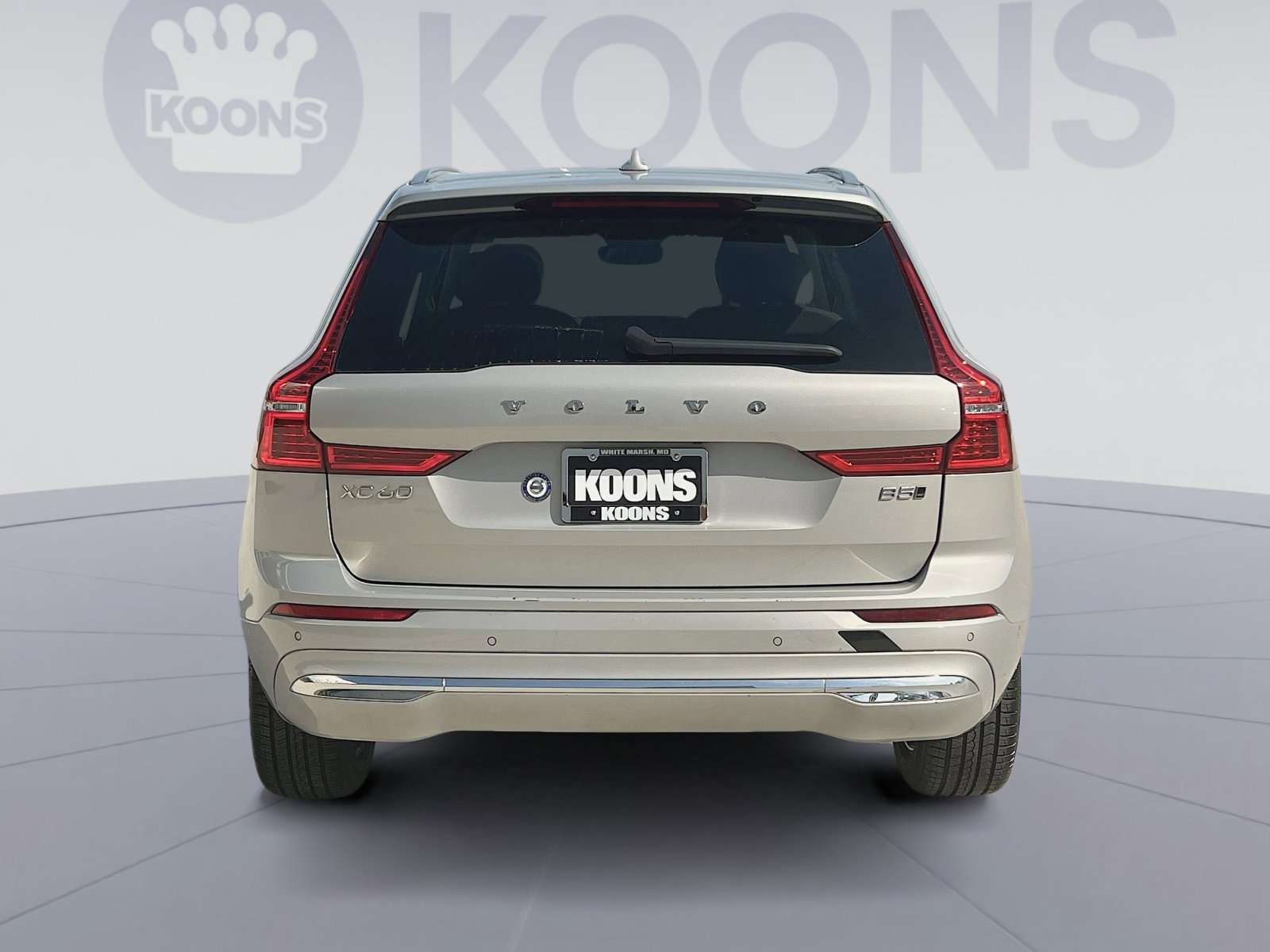 Certified 2023 Volvo XC60 B5 Plus w/ Climate Package image 5