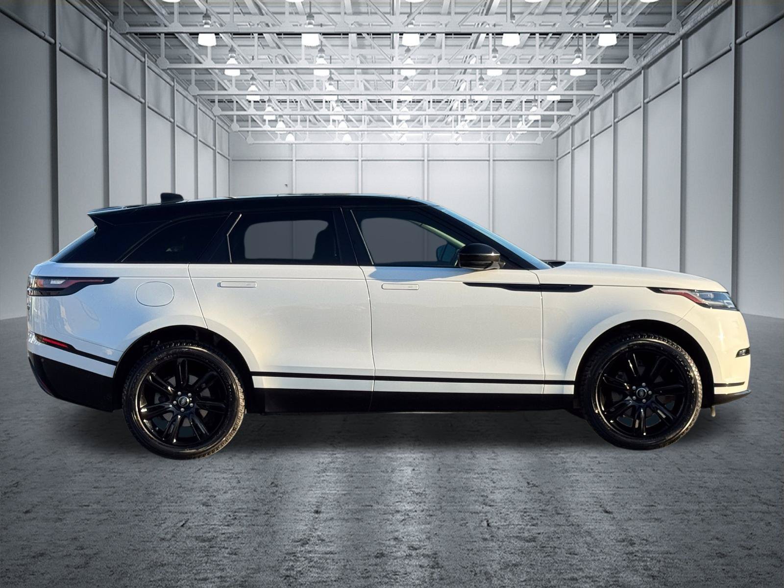 Used 2018 Land Rover Range Rover Velar S AWD/4WD image 5