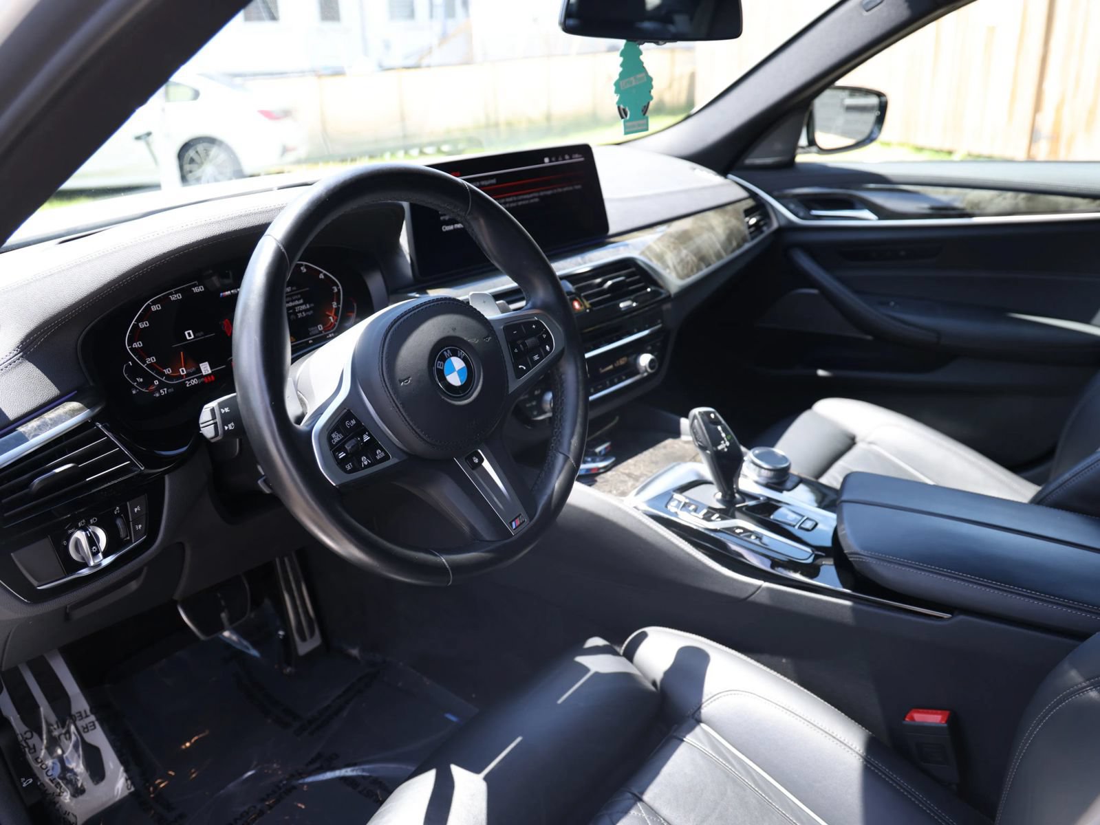 Used 2022 BMW M550i xDrive AWD/4WD image 14