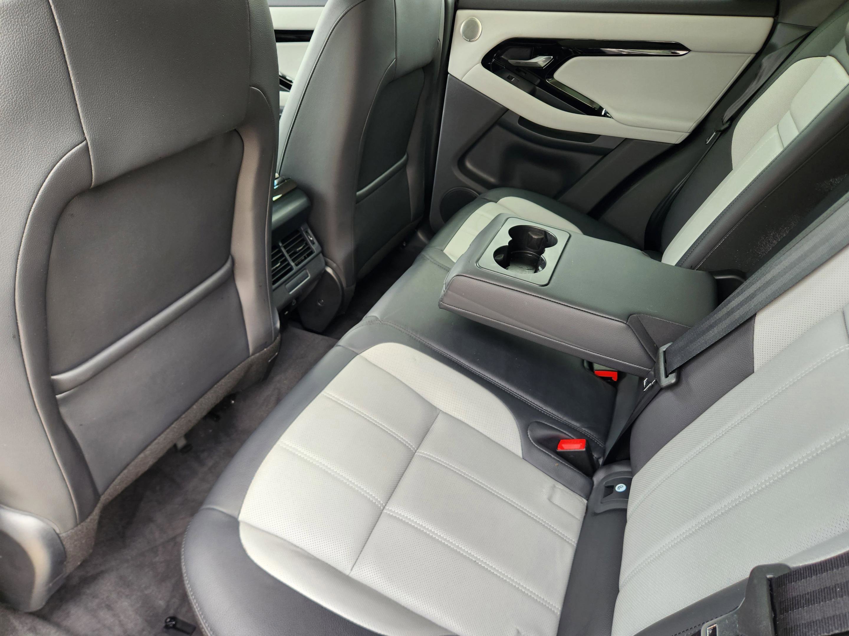 Certified 2024 Land Rover Range Rover Evoque Dynamic SE AWD/4WD image 26