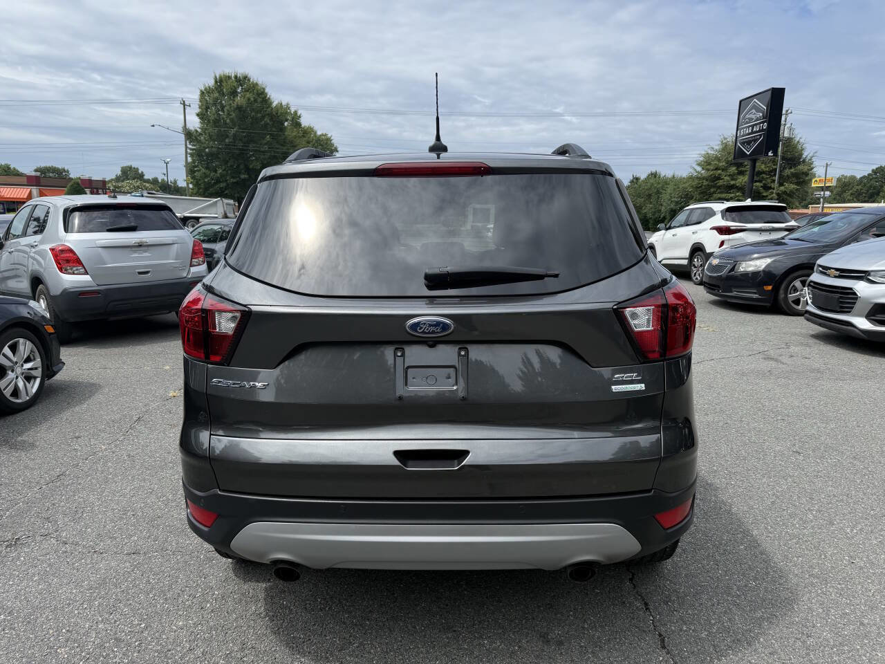 Used 2019 Ford Escape SEL image 6