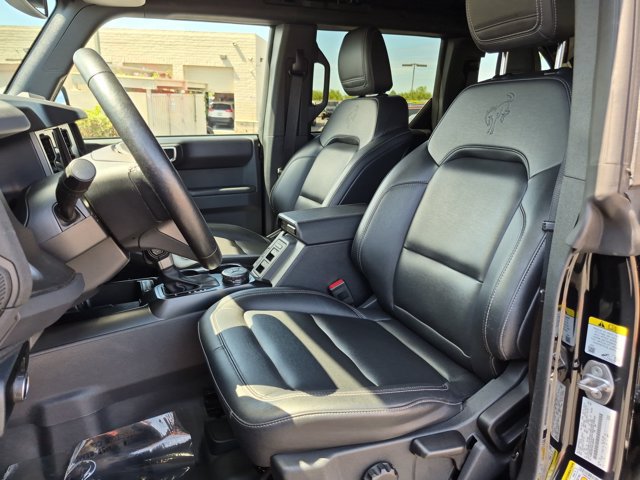 Used 2025 Ford Bronco Badlands AWD/4WD image 16