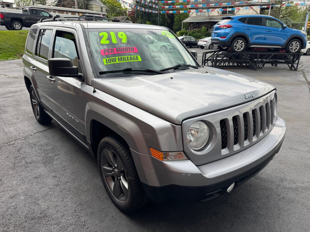 Used 2015 Jeep Patriot High Altitude image 4