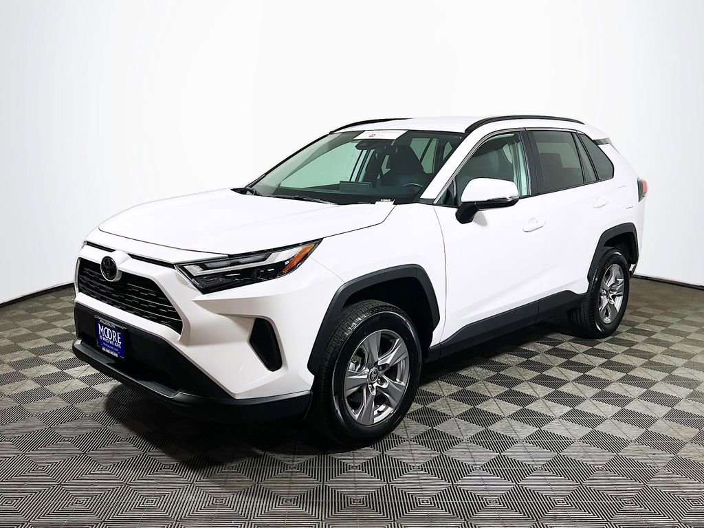 Certified 2025 Toyota RAV4 XLE image 4