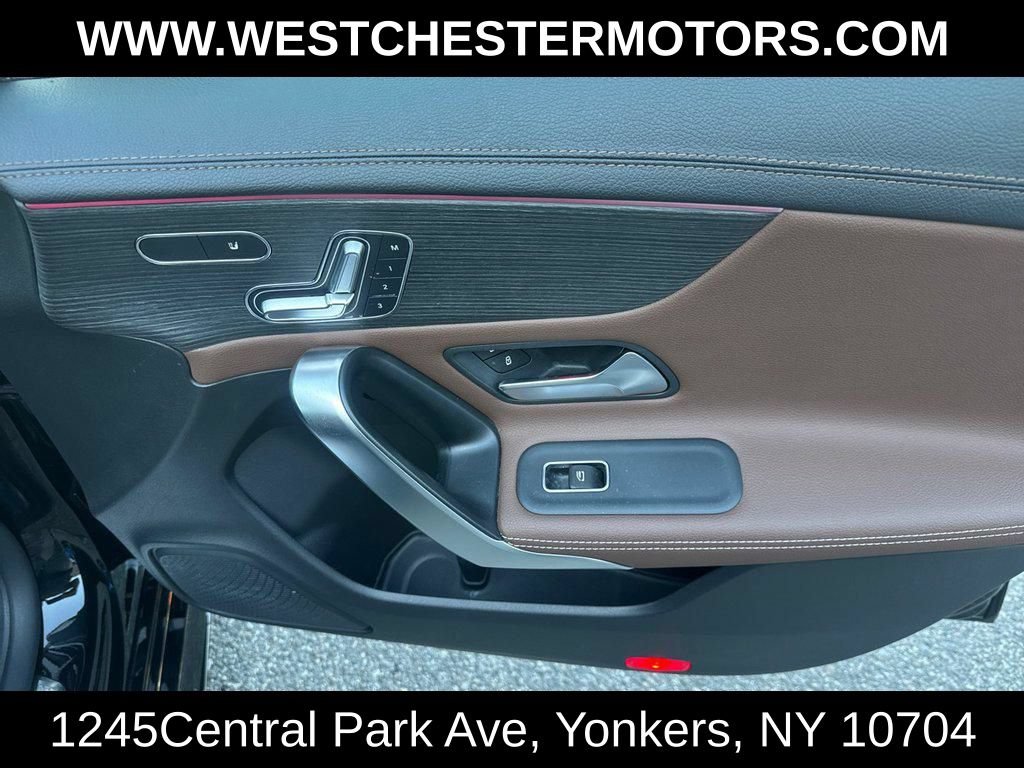 Used 2022 Mercedes-Benz CLA 250 4MATIC image 13
