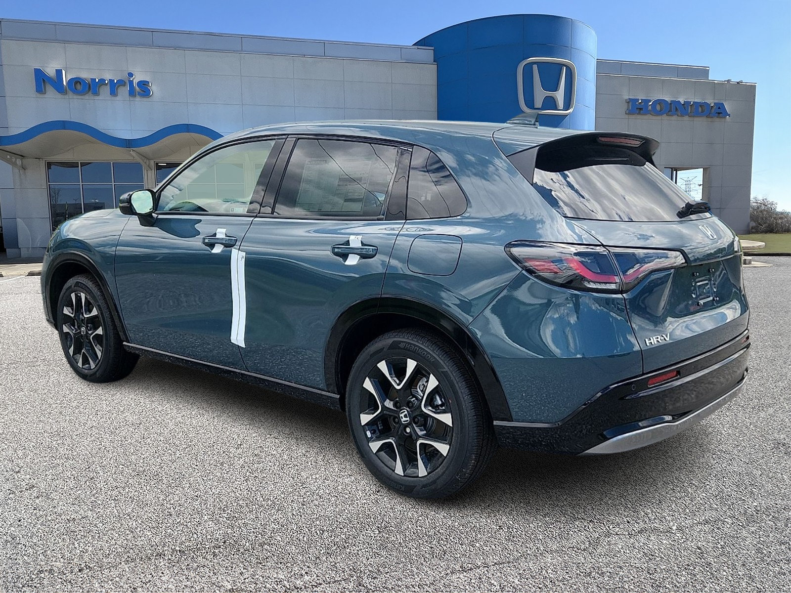New 2026 Honda HR-V EX-L image 3