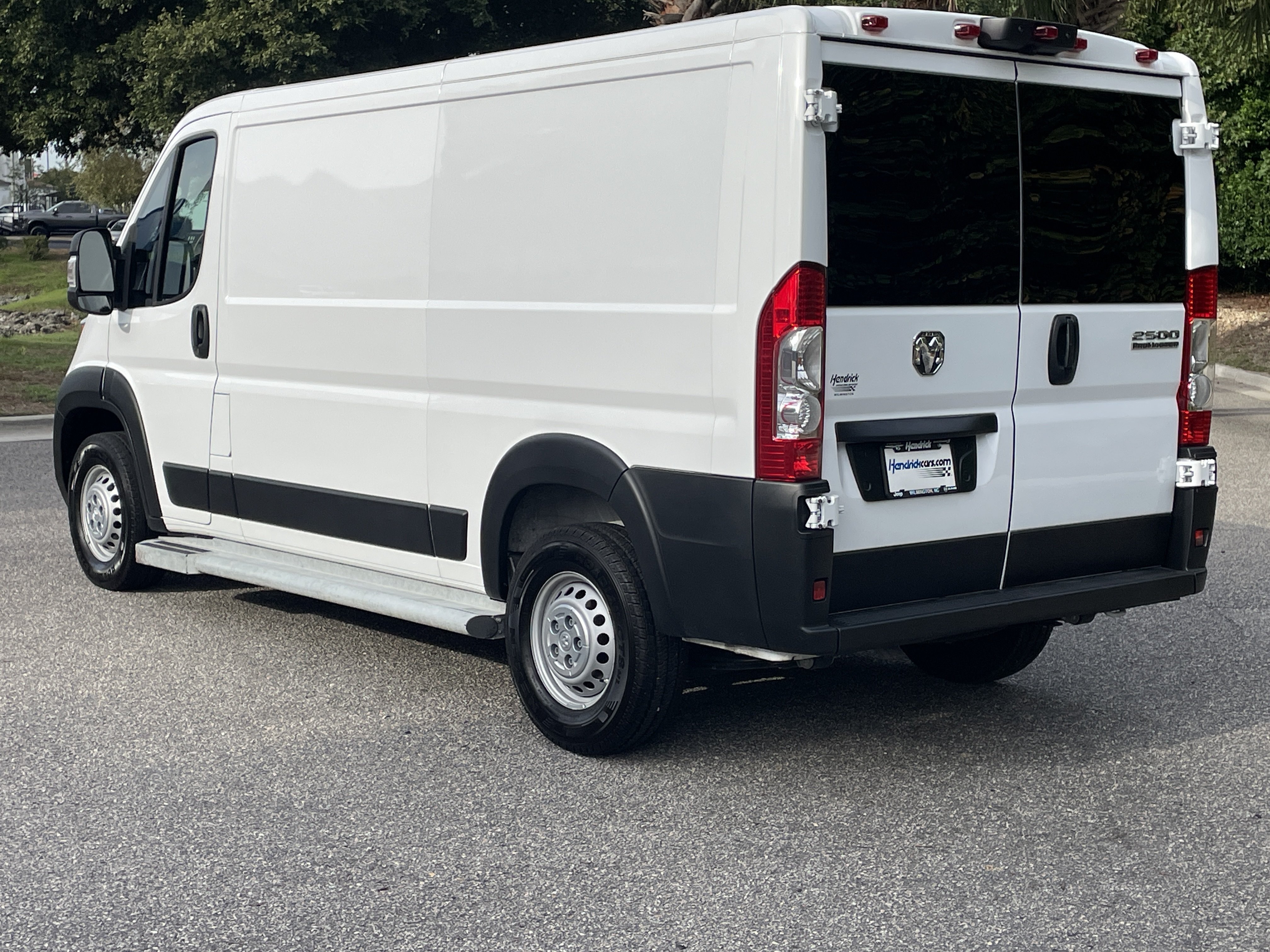 Used 2025 RAM ProMaster 2500 w/ U-Haul Equipment Group FWD image 7