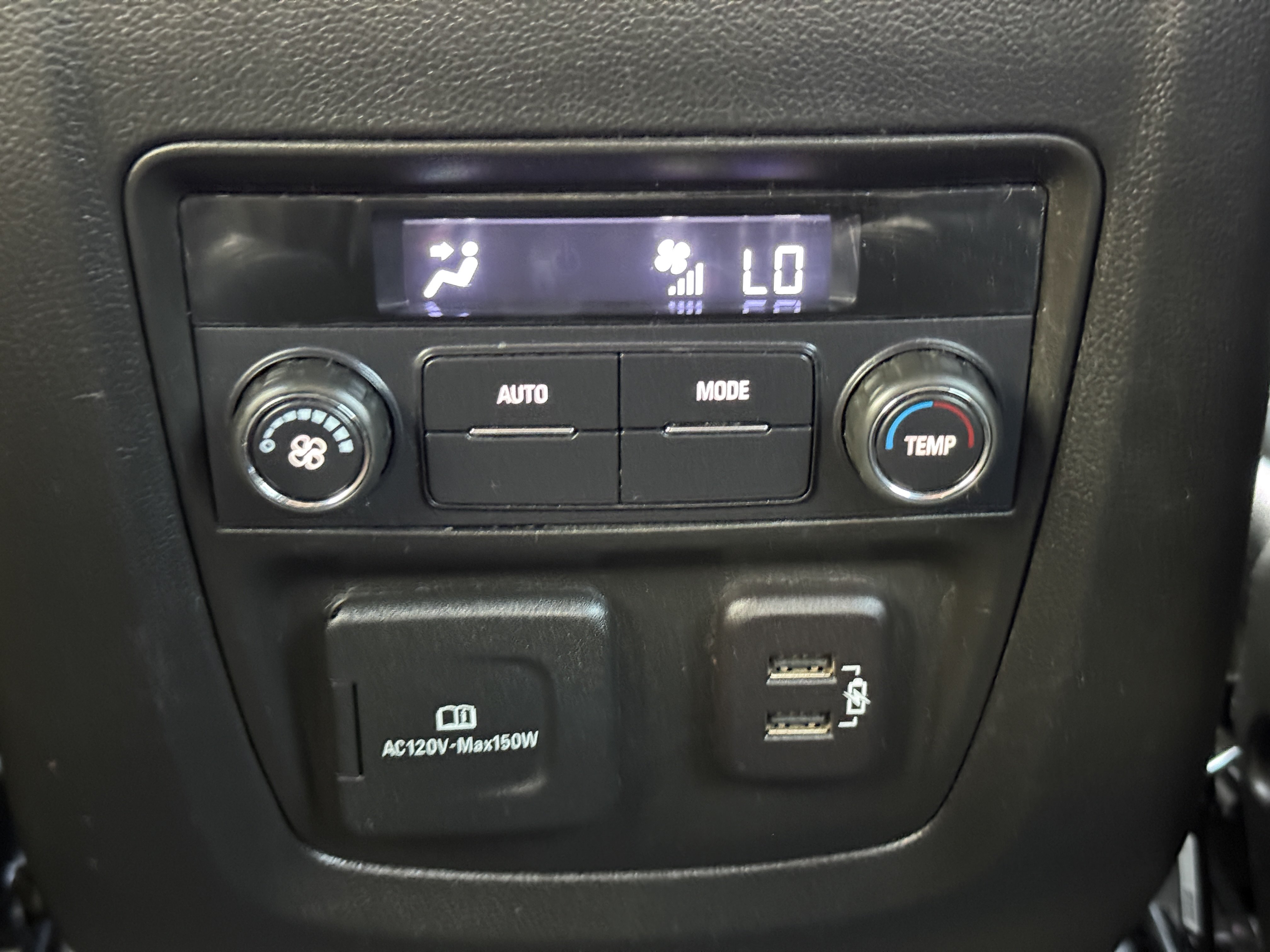 Certified 2023 Buick Enclave Essence w/ Experience Buick Package AWD/4WD image 40