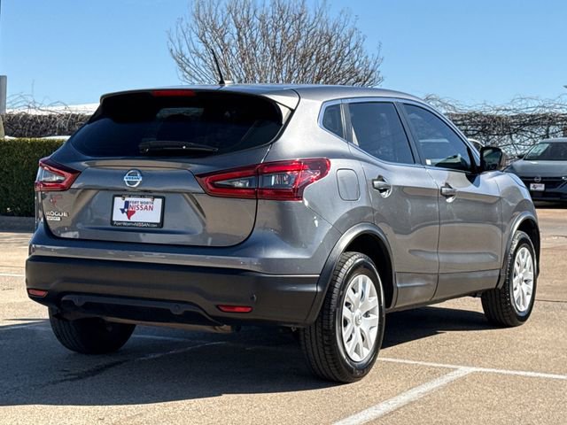 Used 2020 Nissan Rogue Sport S image 9