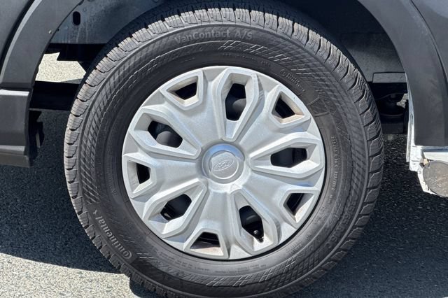 Used 2025 Ford Transit 250 Low Roof w/ Exterior Upgrade Package RWD image 22