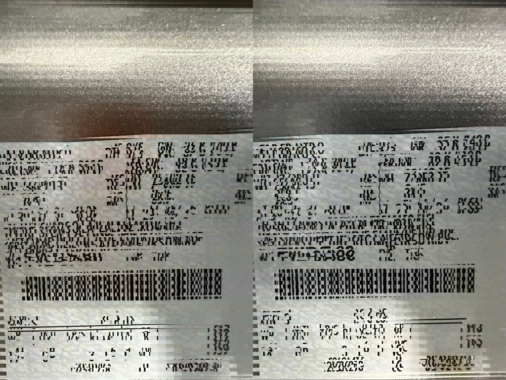 Used 2025 Ford F150 Lariat w/ Equipment Group 501A Mid image 11