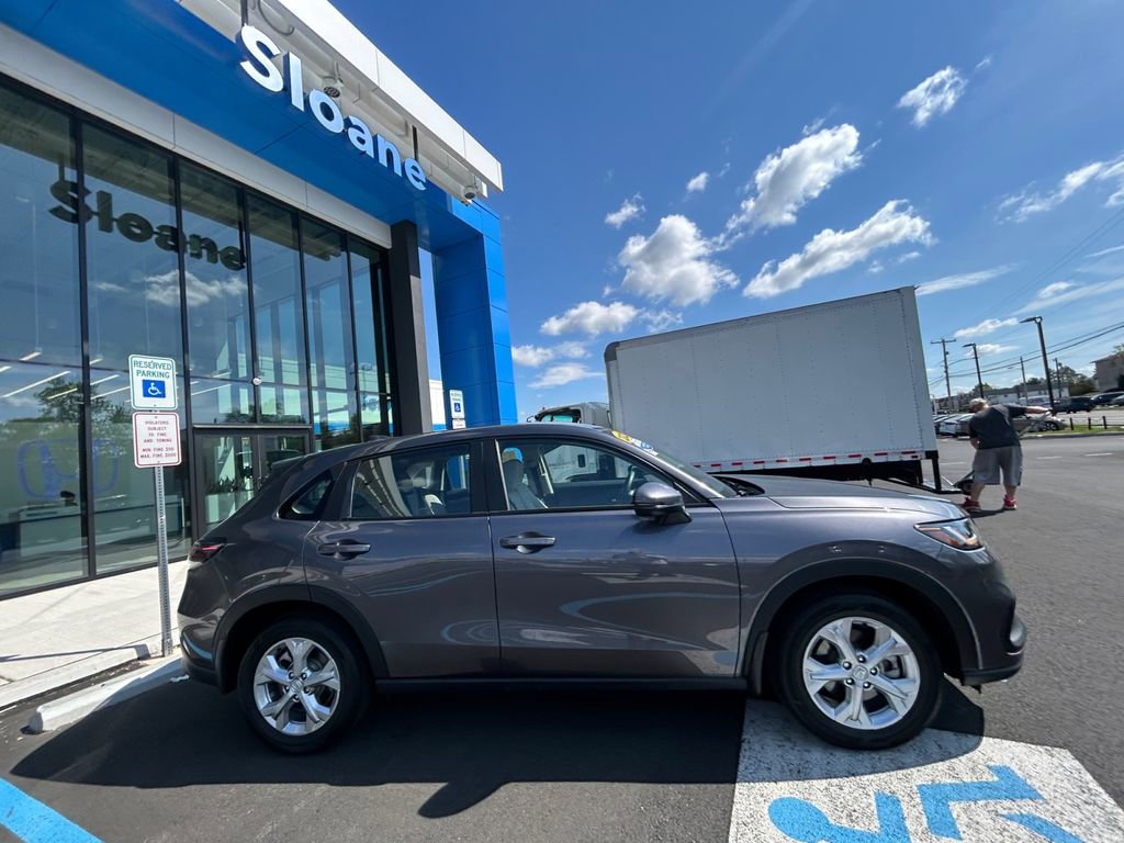 Certified 2023 Honda HR-V LX image 18