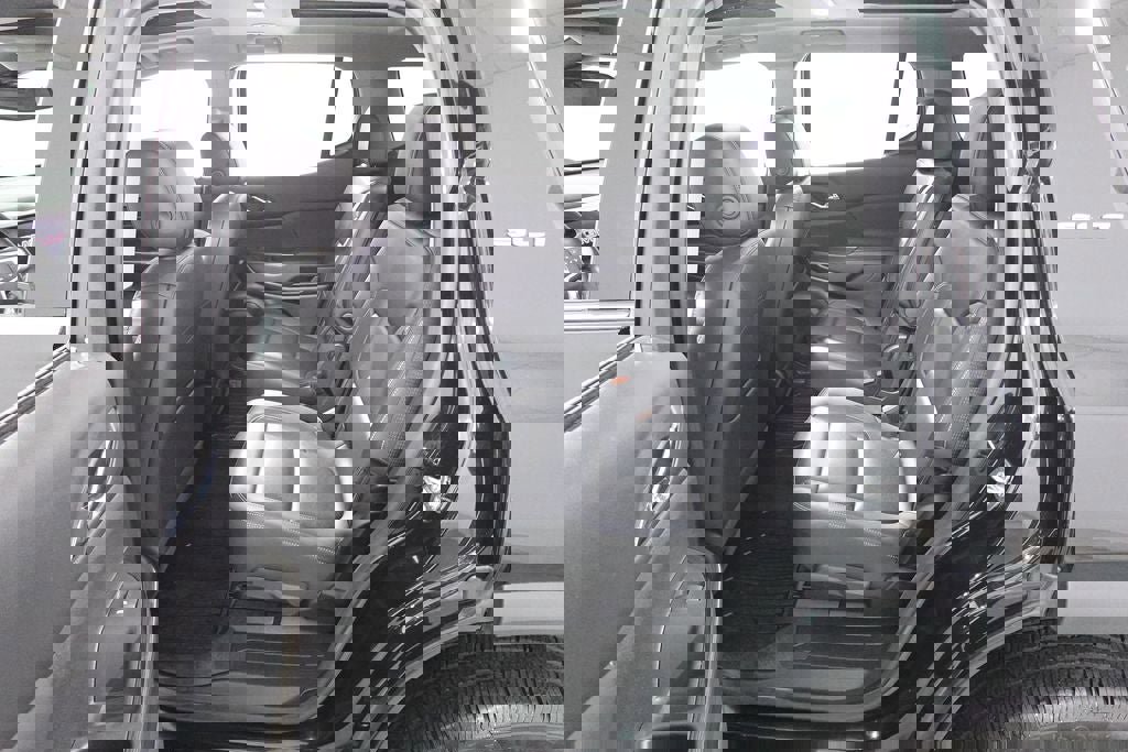 Used 2023 GMC Acadia SLT w/ Technology Package image 28