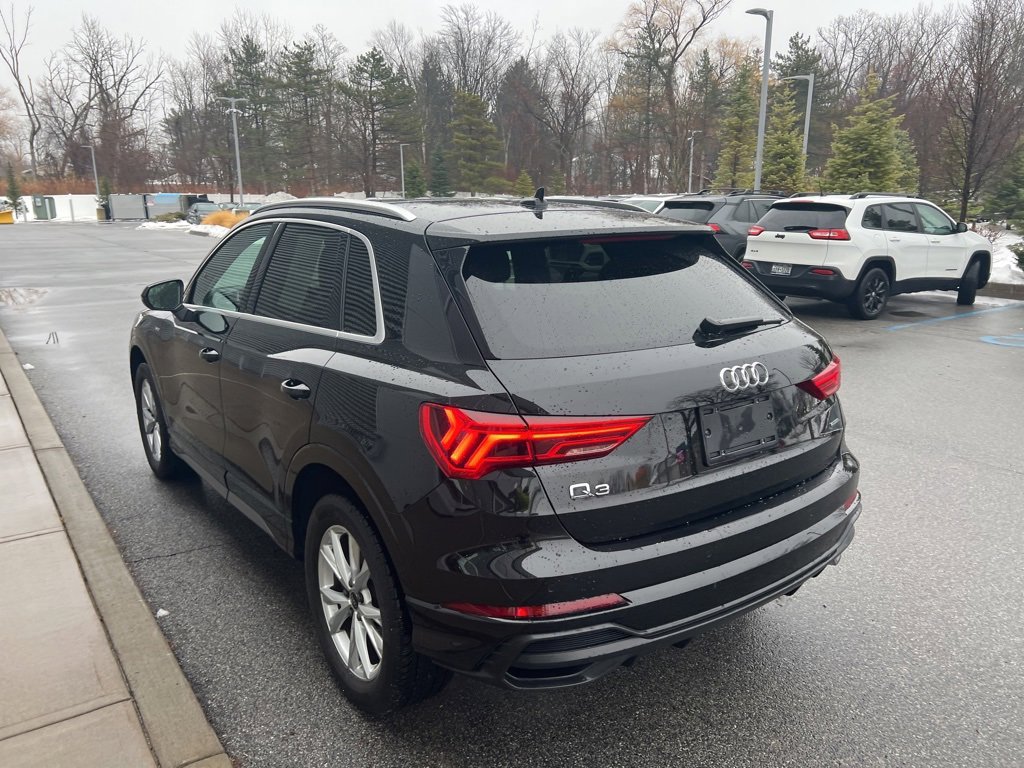 Used 2023 Audi Q3 2.0T Premium image 35