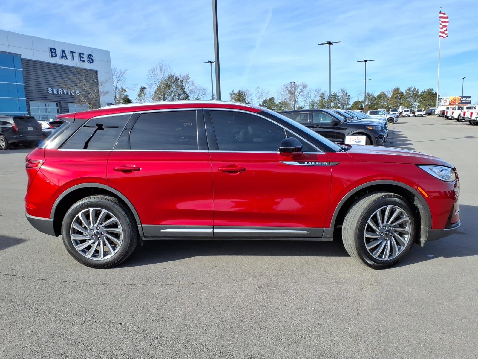 Used 2024 Lincoln Corsair Reserve w/ Equipment Group 201A FWD image 2