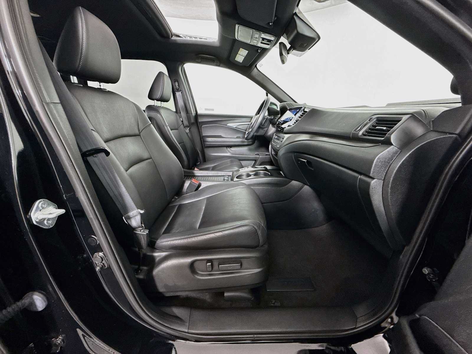 Used 2023 Honda Passport EX-L image 26