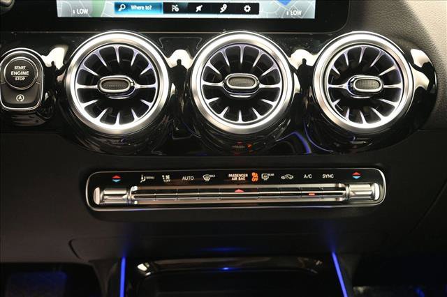 Used 2022 Mercedes-Benz GLA 250 4MATIC image 17