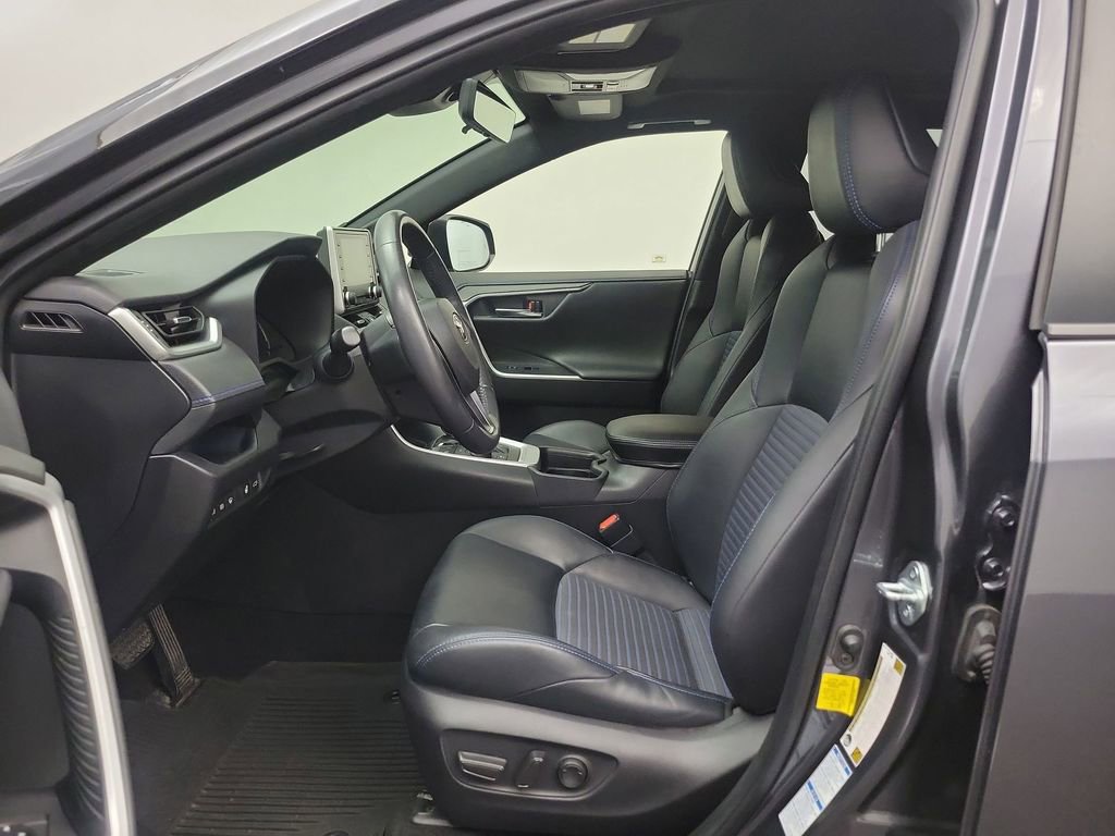 Used 2020 Toyota RAV4 XSE image 4