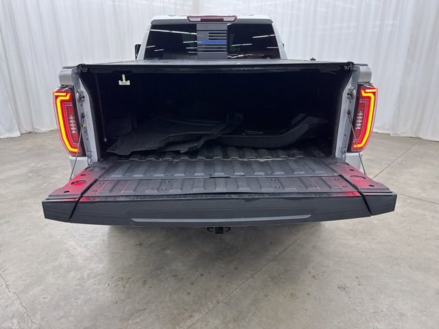 Used 2021 GMC Sierra 1500 Elevation w/ Preferred Package image 28