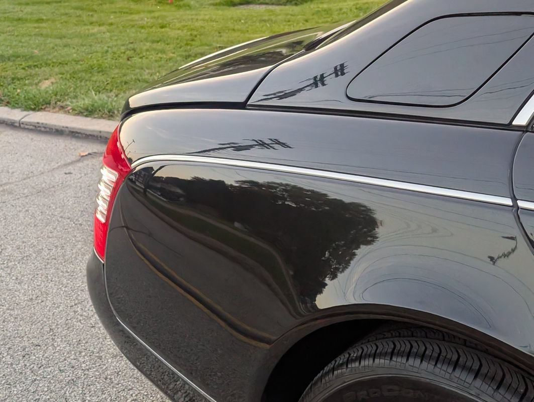 Used 2005 Maybach 57 RWD image 25