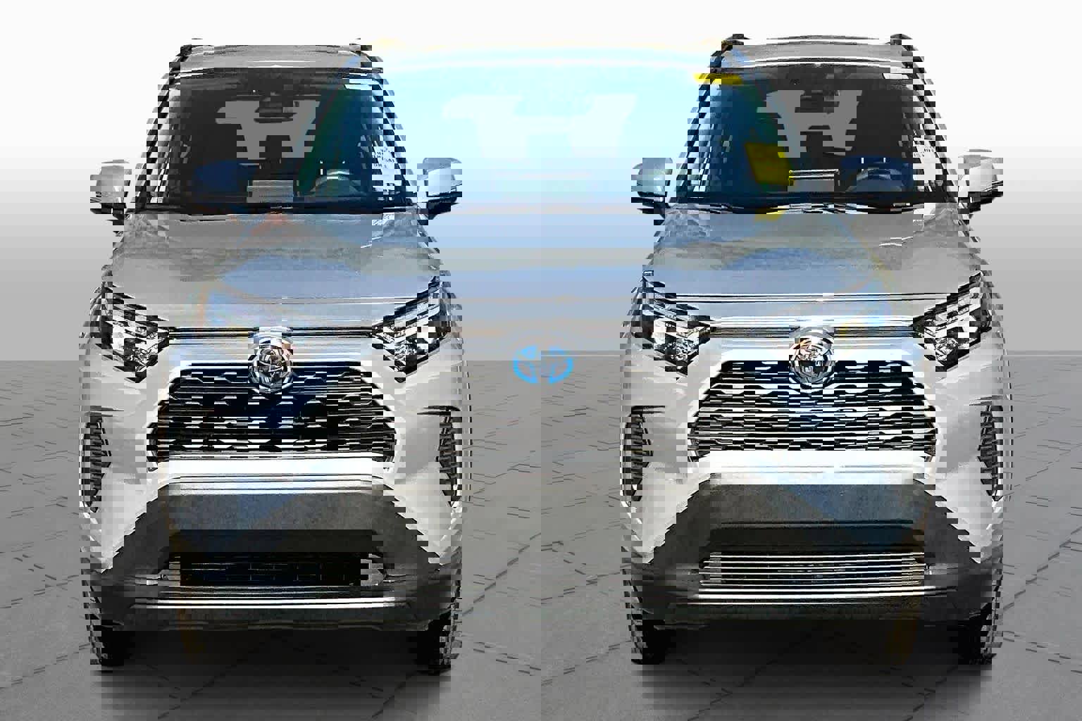 Used 2024 Toyota RAV4 XLE image 3