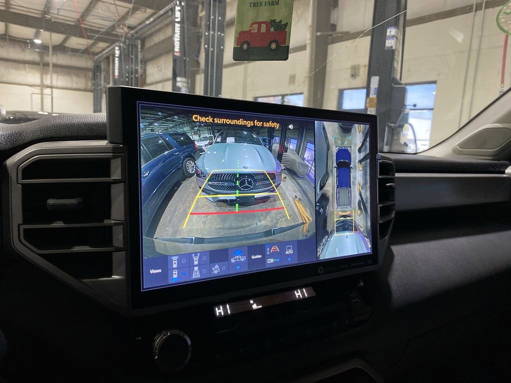 Used 2023 Toyota Tundra Limited image 6