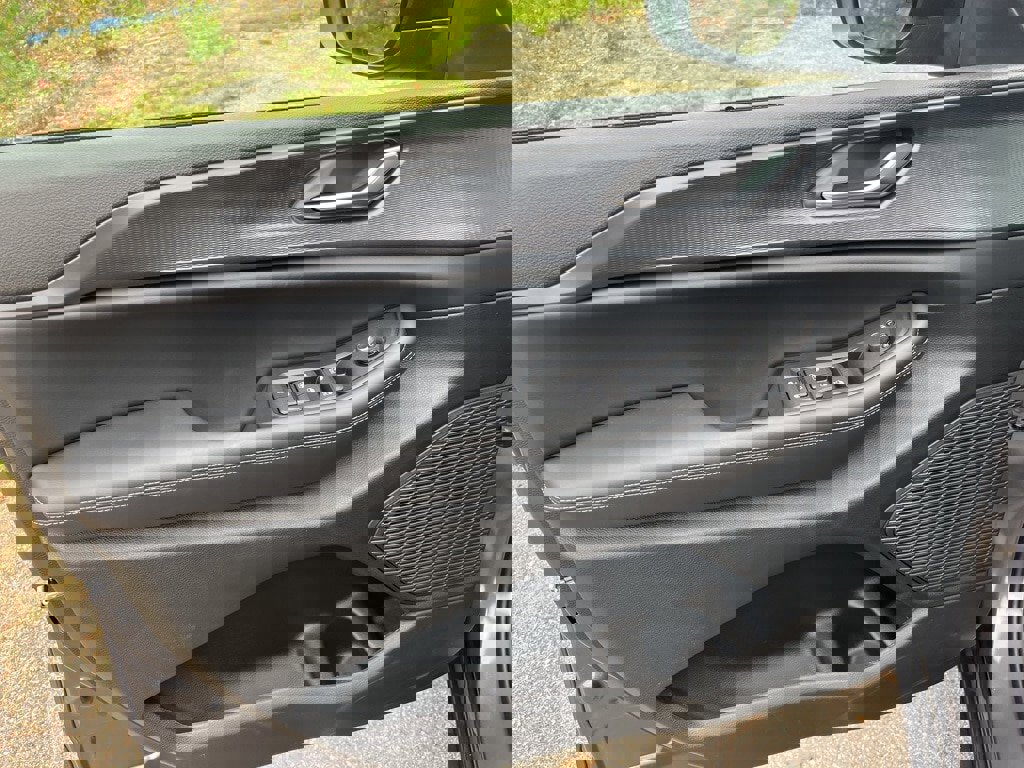 New 2025 Jeep Grand Cherokee Laredo X image 18