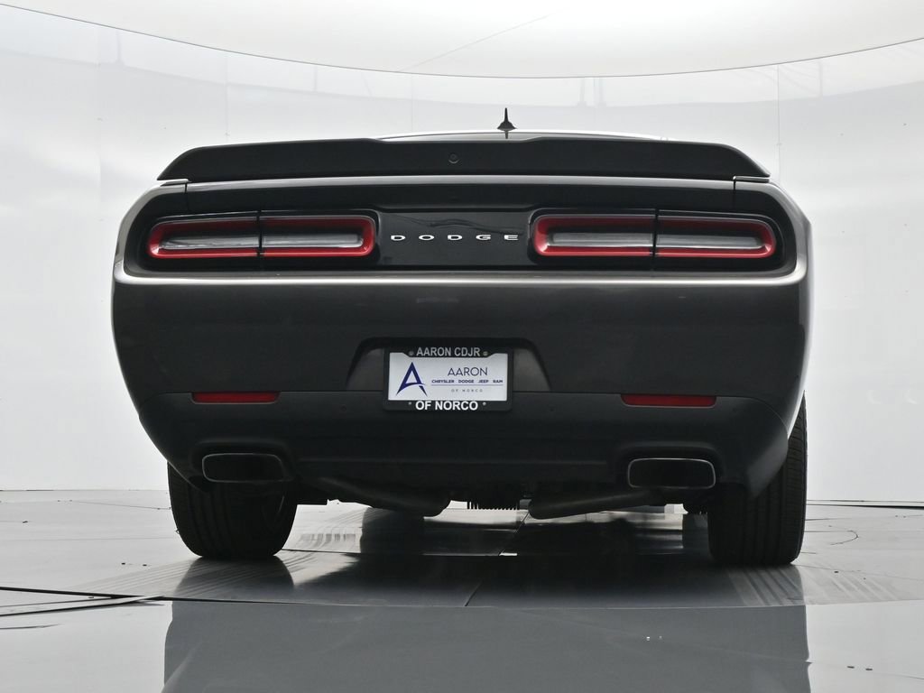 Used 2022 Dodge Challenger R/T w/ Performance Handling Group image 54