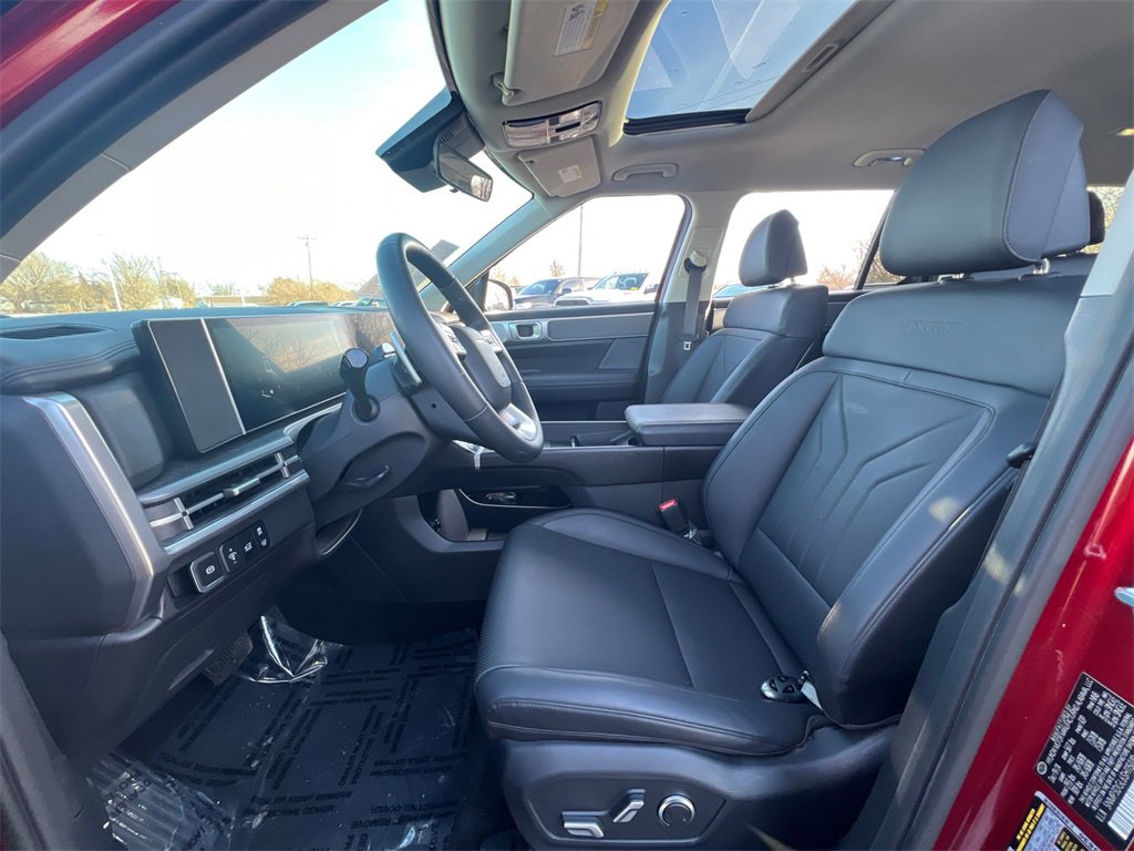 Used 2025 Hyundai Santa Fe XRT w/ Tow & Go Package image 27