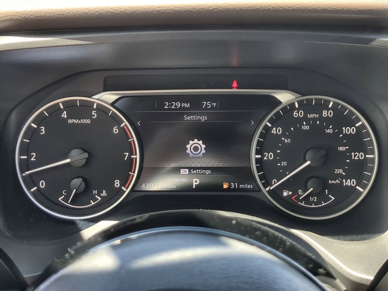 Used 2023 Nissan Rogue SV w/ SV Premium B Package image 11