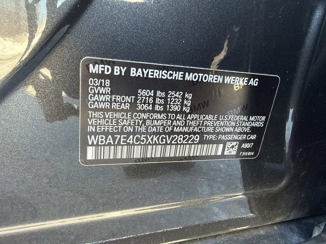 Used 2019 BMW 740i xDrive w/ Executive Package image 30