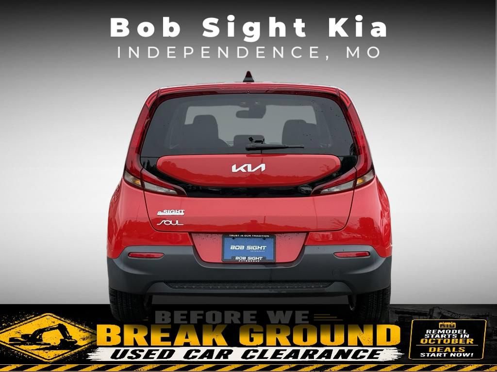 Used 2022 Kia Soul LX w/ Technology Package FWD image 9