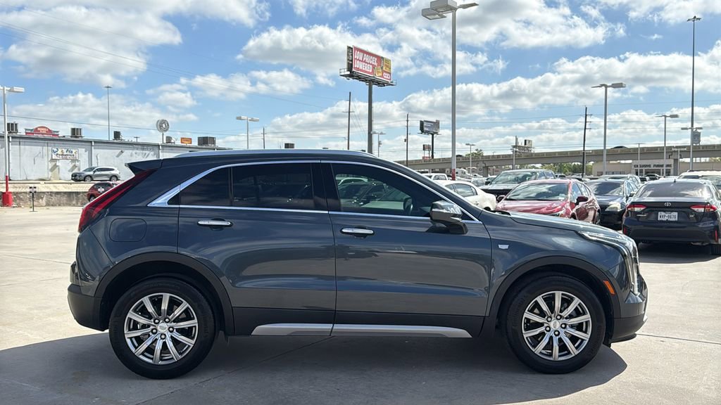 Used 2021 Cadillac XT4 Premium Luxury image 6