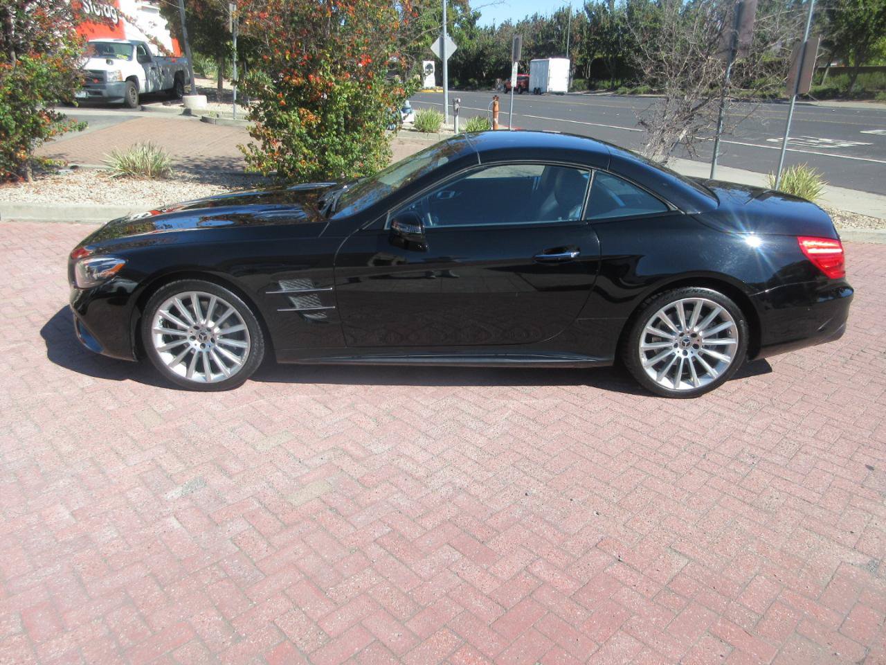 Used 2017 Mercedes-Benz SL 550