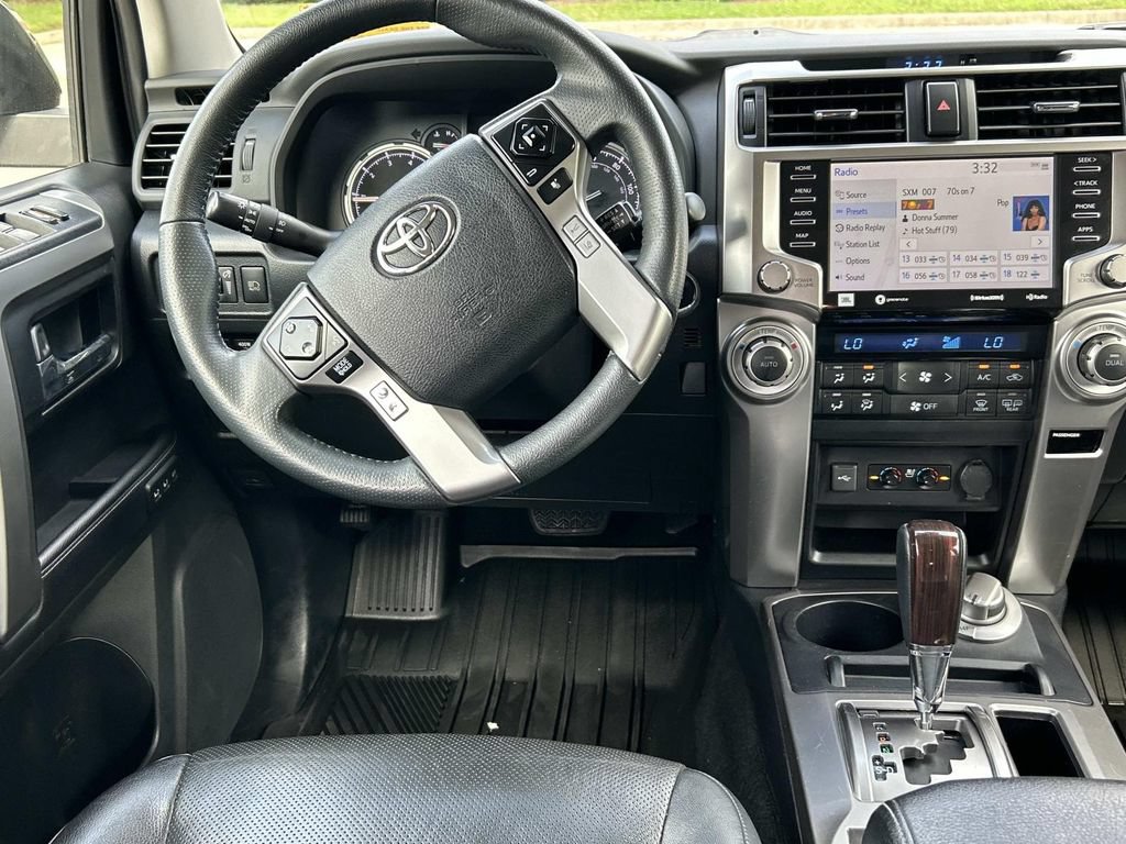 Used 2021 Toyota 4Runner Limited AWD/4WD image 27